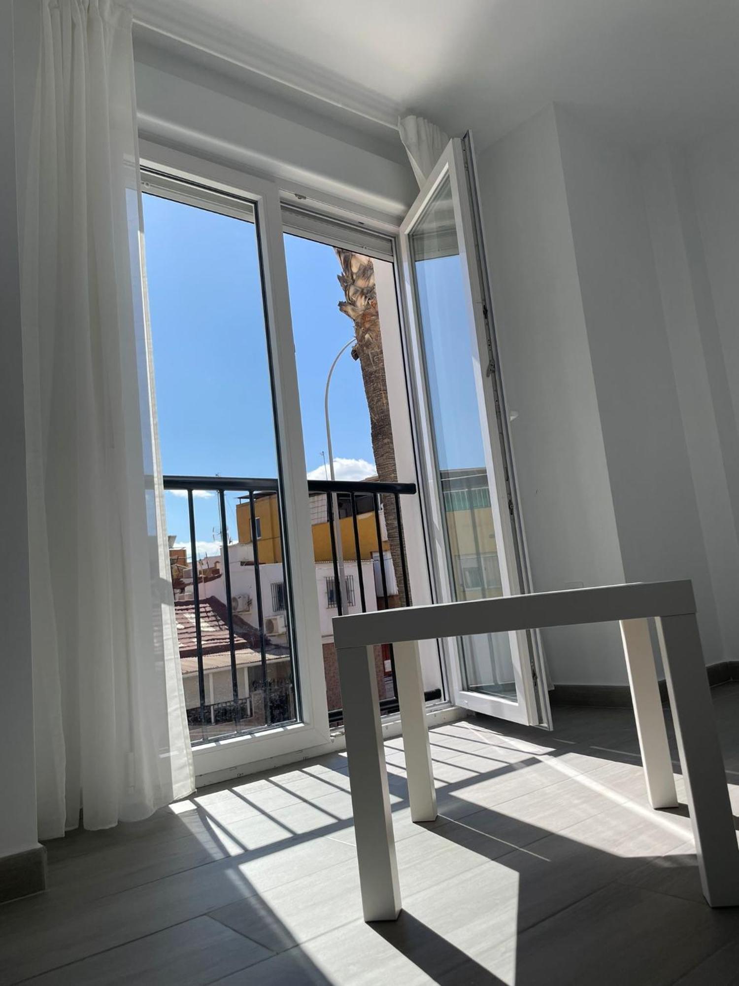 Apartamento Maui Beach En El Palo Málaga Exteriör bild