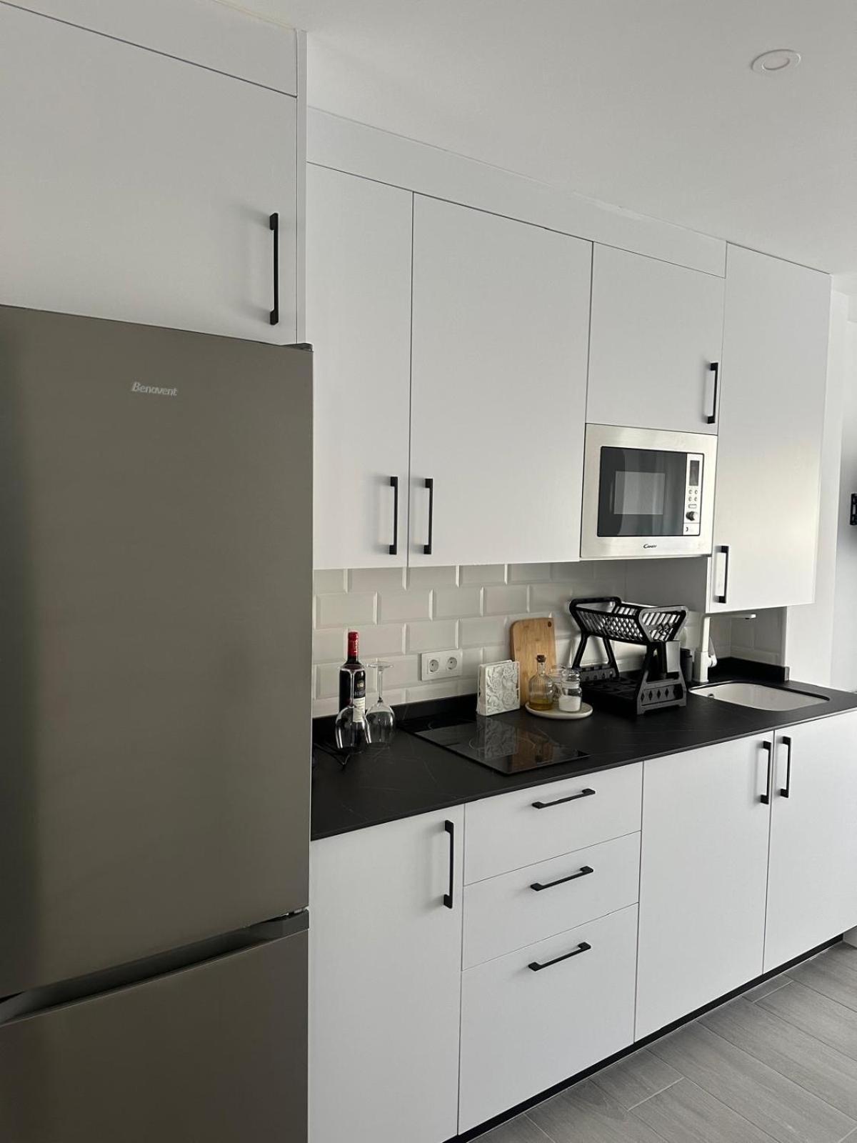 Apartamento Maui Beach En El Palo Málaga Exteriör bild