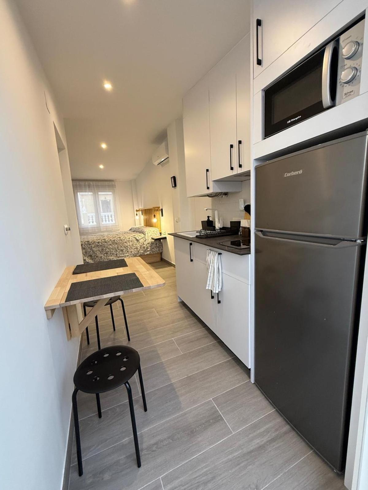 Apartamento Maui Beach En El Palo Málaga Exteriör bild