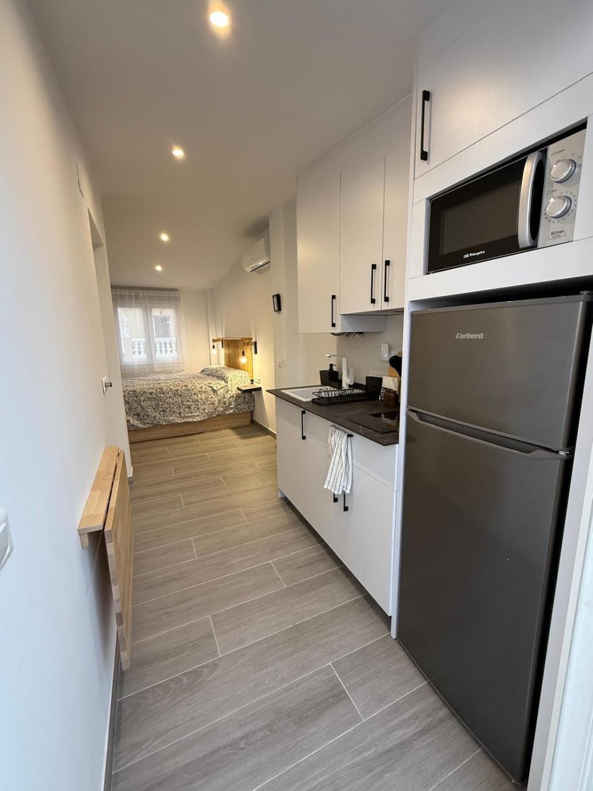 Apartamento Maui Beach En El Palo Málaga Exteriör bild